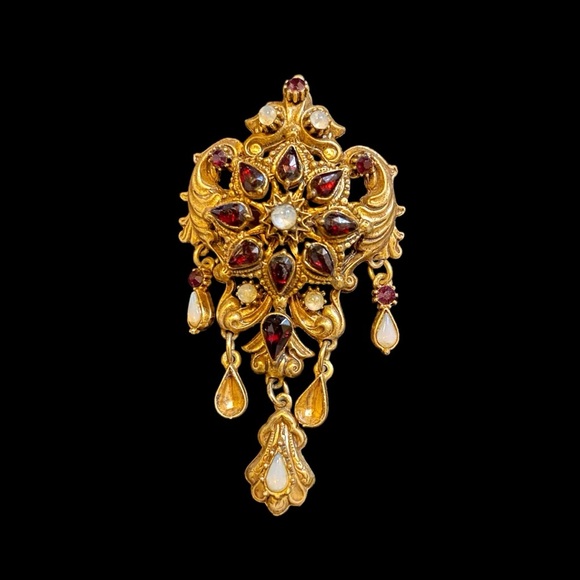 Florenza Gilded Victorian Revival Brooch with Garnet & Opal Rhinestones 1960s - Picture 5 of 7